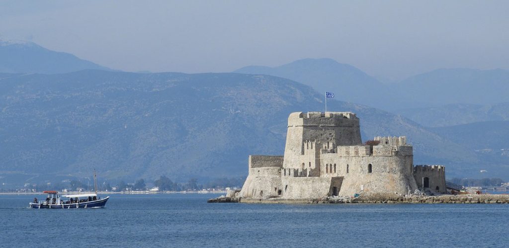 Discover Greece with Webtaxi: Top 10 Essential Transfers 8 Athens – Leukada center